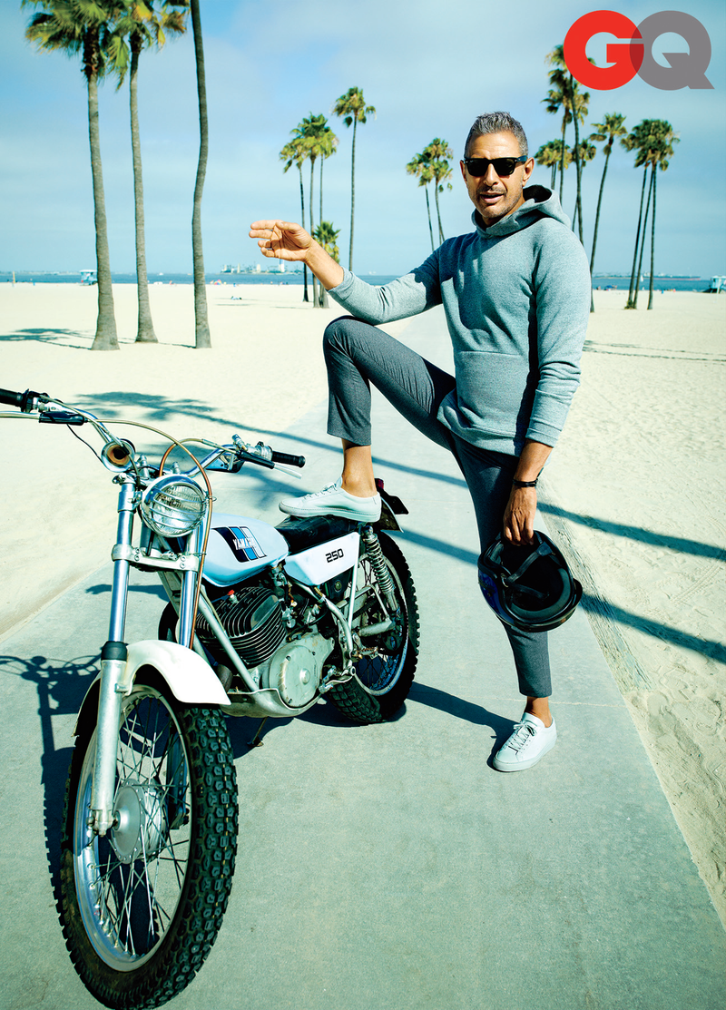 Illustration for article titled Jeff Goldblum Is Truly Loving Life